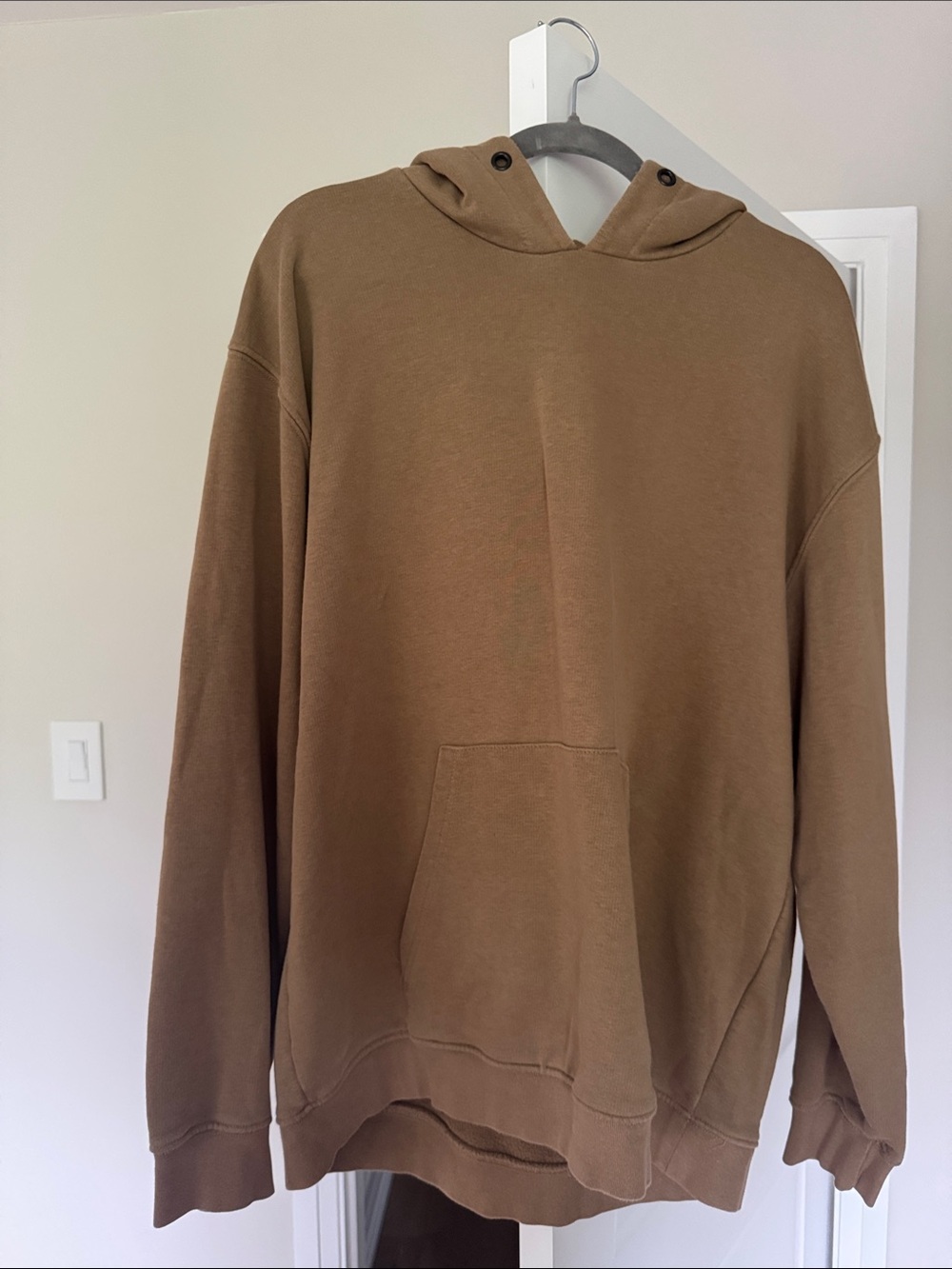 Zara Men’s Classic Brown Pullover Hoodie